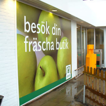 Bilbord reklamowy szwedzkiej sieci supermarketów